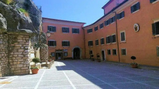 Vai al video precedente