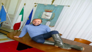 Vai al video precedente