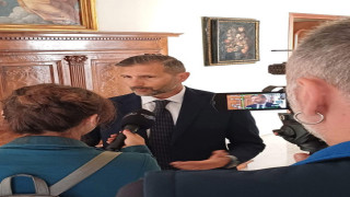 Vai al video precedente