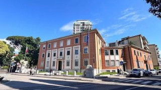 Vai al video precedente