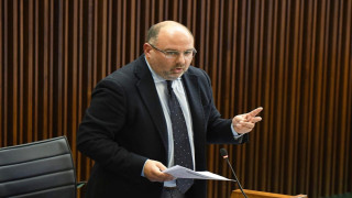 Vai al video precedente