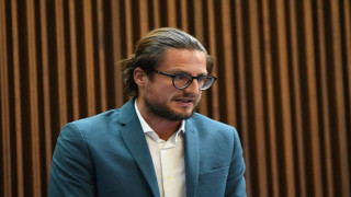 Vai al video precedente