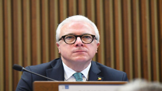 Vai al video precedente