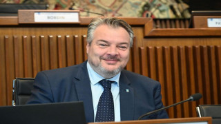 Vai al video precedente